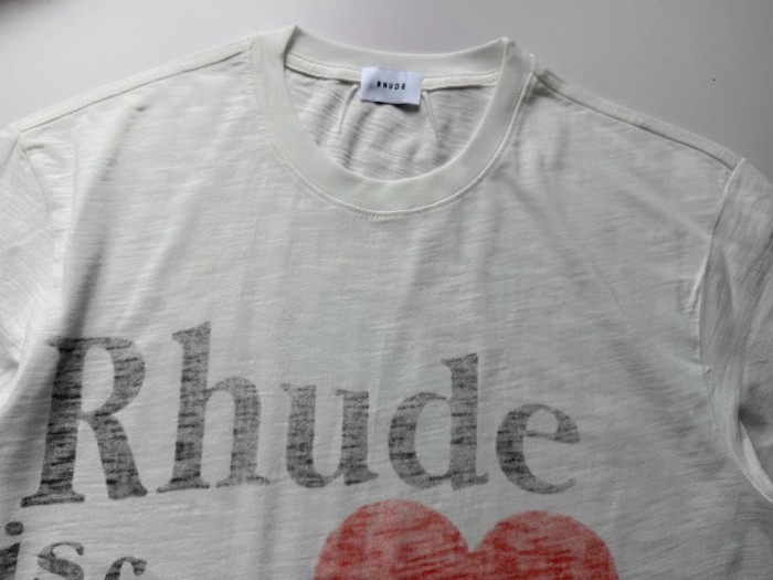 Distressed Faded Red Heart  Rhude is for lovers  Letter Graphic Plain Back Tee 29310943