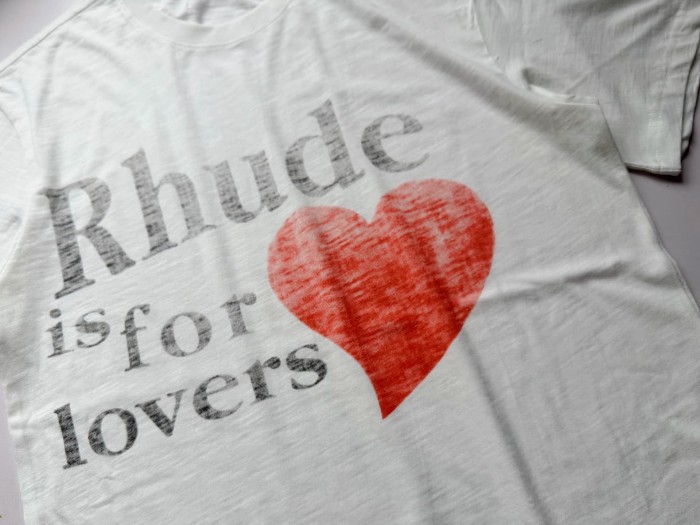 Distressed Faded Red Heart  Rhude is for lovers  Letter Graphic Plain Back Tee 29310943