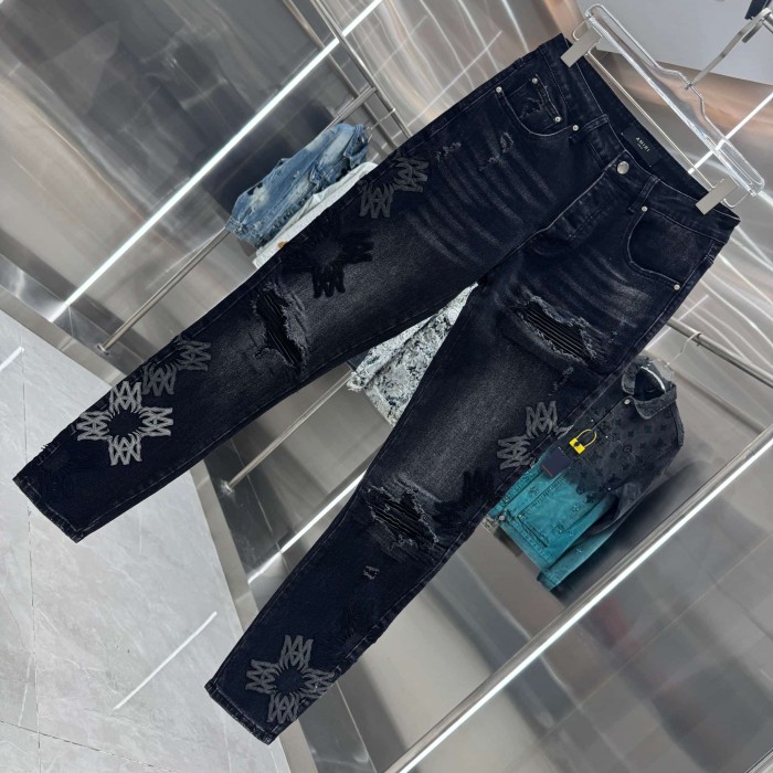 Embossed Star Floral Patch Distressed Rip Knee Vintage Washed Slim Taper Streetwear Denim Jeans  29310925