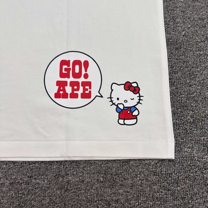 1:1 quality version Sanrio Co-branded Four Characters Print Tee 4 colors 29321682
