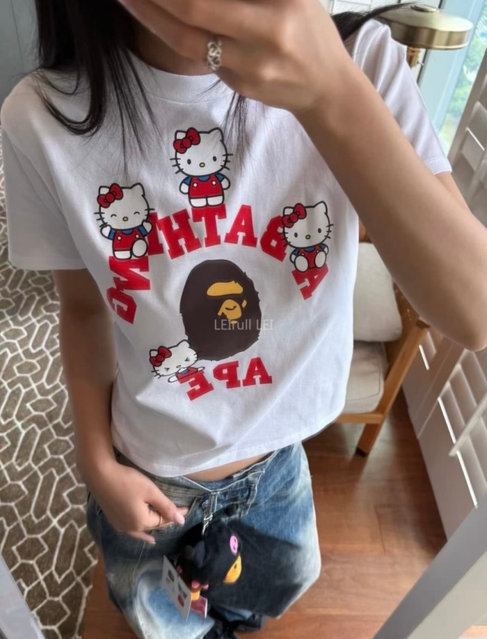 1:1 quality version Sanrio Co-branded Four Characters Print Tee 4 colors 29321682