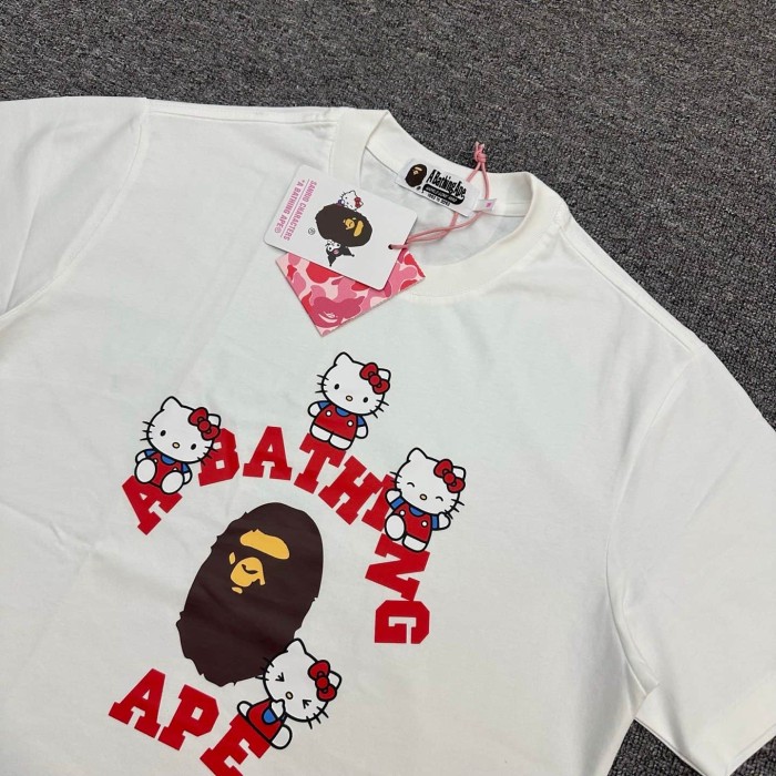 1:1 quality version Sanrio Co-branded Four Characters Print Tee 4 colors 29321682