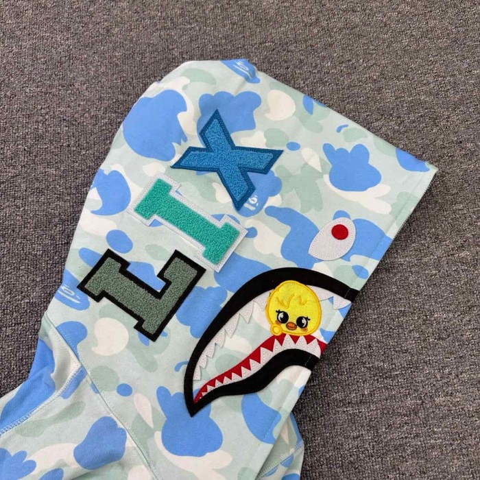 1:1 quality version Stray Kids Co-branded Shark Small Animal Embroidery Camo Zip Up Hoodie 4 colors 29322793