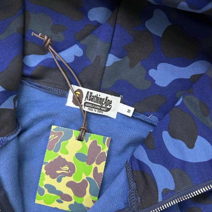 1:1 quality version Stray Kids Co-branded Shark Small Animal Embroidery Camo Zip Up Hoodie 4 colors 29322793