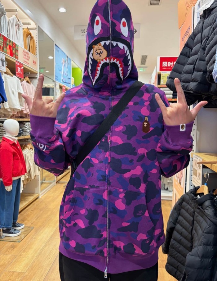 1:1 quality version Stray Kids Co-branded Shark Small Animal Embroidery Camo Zip Up Hoodie 4 colors 29322793