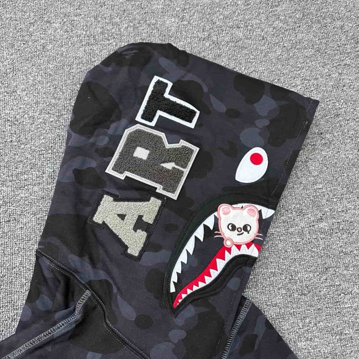1:1 quality version Stray Kids Co-branded Shark Small Animal Embroidery Camo Zip Up Hoodie 4 colors 29322793