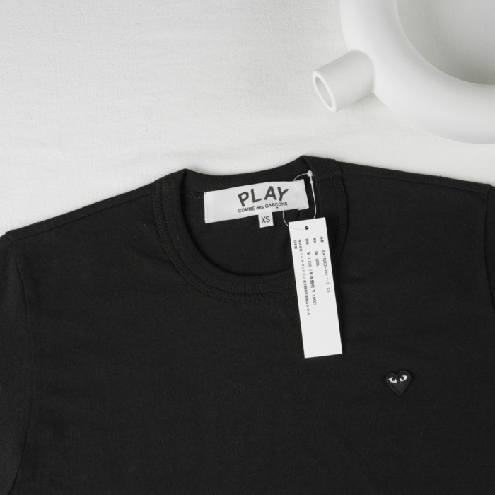 1:1 quality version Small Black Heart Embroidery Solid Crew Neck Basic Minimal Low Key Couple Tee 2 colors 29331711