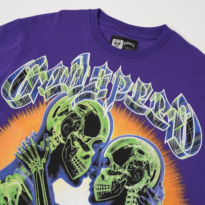 Y2K Gothic Streetwear Front Godspeed Gothic Font Glowing Green Kissing Skeleton Couple Burst Background Print T-Shirt 3 colors 29338262