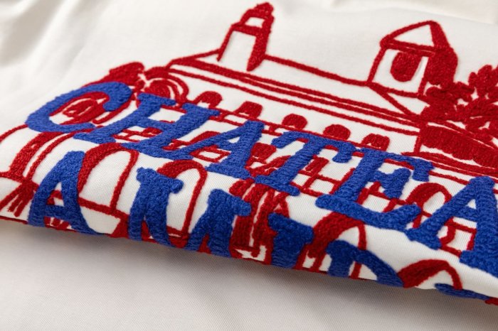 American Retro Luxury Streetwear Front Left Chest Text Logo Embroidery Back Chateau Building Graphic Oversized Tee 2 colors 29338688