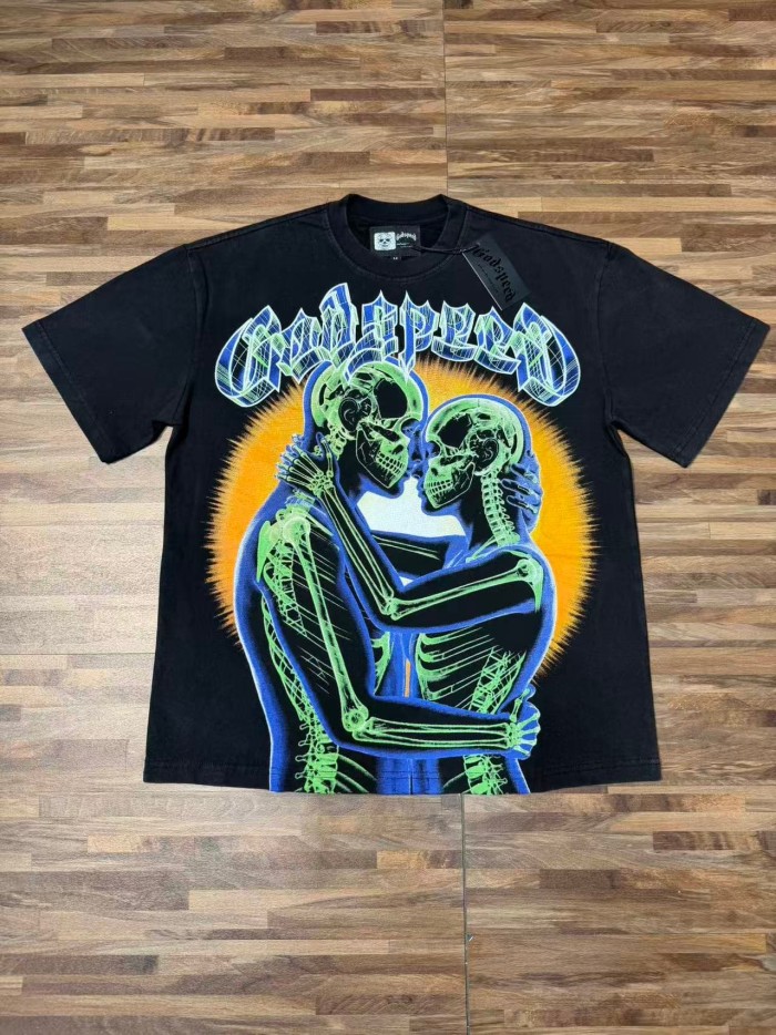 Y2K Gothic Streetwear Front Godspeed Gothic Font Glowing Green Kissing Skeleton Couple Burst Background Print T-Shirt 3 colors 29338262