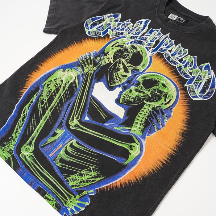 Y2K Gothic Streetwear Front Godspeed Gothic Font Glowing Green Kissing Skeleton Couple Burst Background Print T-Shirt 3 colors 29338262