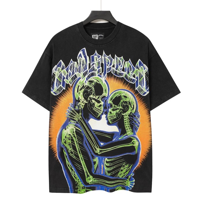 Y2K Gothic Streetwear Front Godspeed Gothic Font Glowing Green Kissing Skeleton Couple Burst Background Print T-Shirt 3 colors 29338262