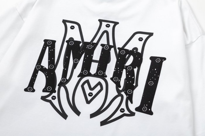 Small M Heart Monogram Print Back Gradient Glitter LA CA Arts District Letter Graphic Tee 3 colors 29342954
