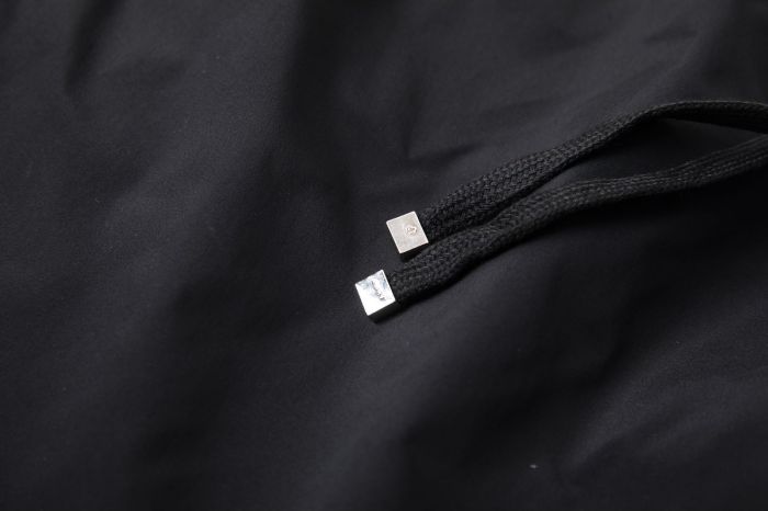 Arch Cursive Arts And Crafts District Slogan Print Back Cargo Pocket Leather Label Drawstring Swim Trunk Shorts 29343008