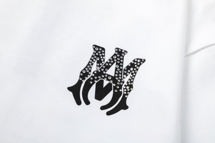 Gothic M Emblem Print Back Speckled Sparkle City District Slogan Text Graphic Tee 3 colors 29342963