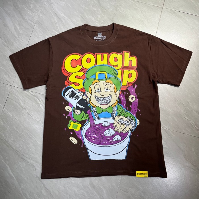 West Coast Casual Fashion Chocolate Brown Laid Back Leprechaun Mascot Pour Syrup Graffiti Bubble Font Print T-Shirt 29344165