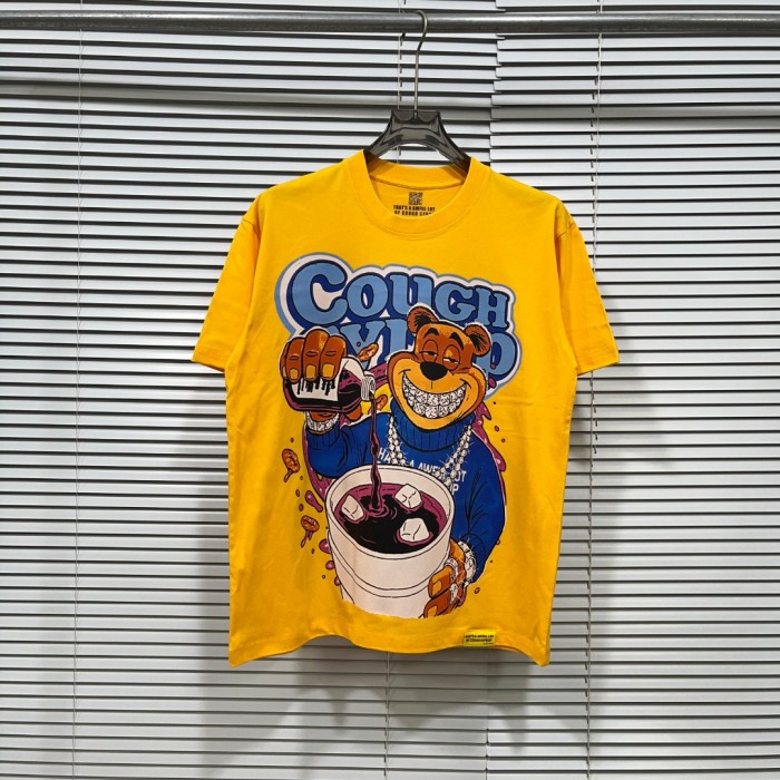 Y2K Relax Street Bright Yellow Background Cartoon Honey Bear Purple Syrup Dripping Liquid Art Print T-Shirt 29344143