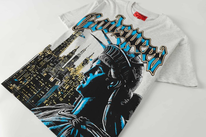 Godspeed Liberty Statue Night Building Gothic Letter Print Back Full Standing Torch Statue Moon Night Graphic T-Shirt 2 colors 29353556