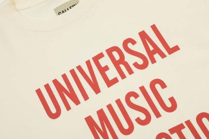 GaIIery Dept. Vintage Hip Hop Solid Cream Front Red Bold Stacked Text Print Oversized Crew Neck Cotton Tee 29358802