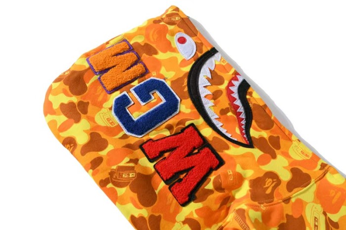 A Bathing Ape Bape All Over Letter Print Collaboration Edition PUBG Orange Camo Shark Hoodie 29368319
