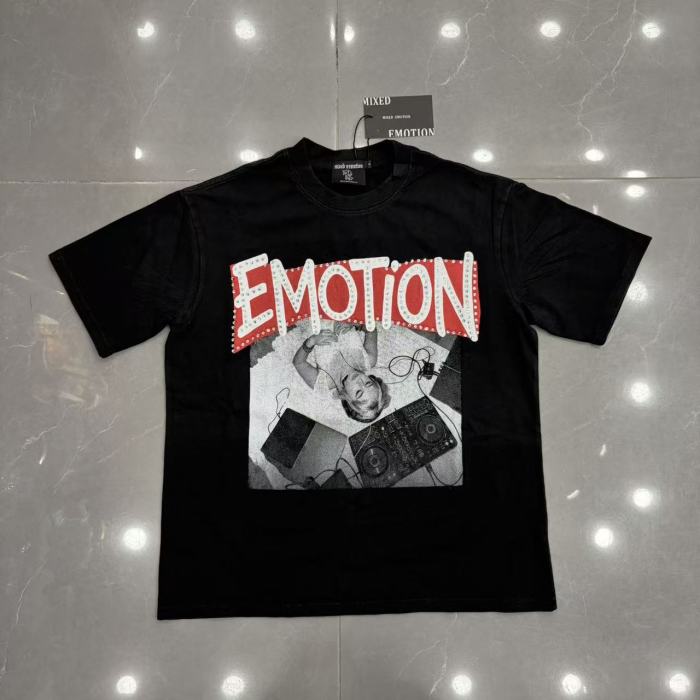 Mixed Emotion Vintage DJ Girl Portrait Rivet Rhinestone Print T-shirt 29370431