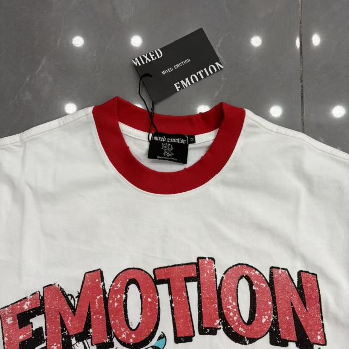 Mixed Emotion Beach Cartoon Cat Graffiti Surf Print T-shirt 29370503