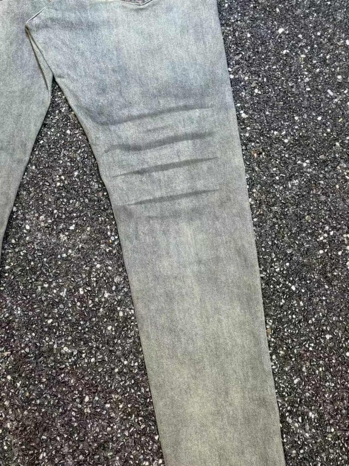 Purple Brand 1:1 quality version Yellow Mud Wash Small Frayed Hole Washed Cuff Slim Fit Denim Jeans 29401424