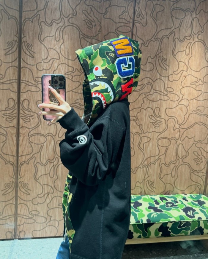 A Bathing Ape Bape 1:1 quality version Camouflage Shark Head Splicing Full Zip Couple Hoodie 2 colors 29426439