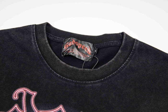 Godspeed Front Desert Skull Holding Bouquet Gothic Print Back G Letter Sentence T-Shirt 2 colors 29443200