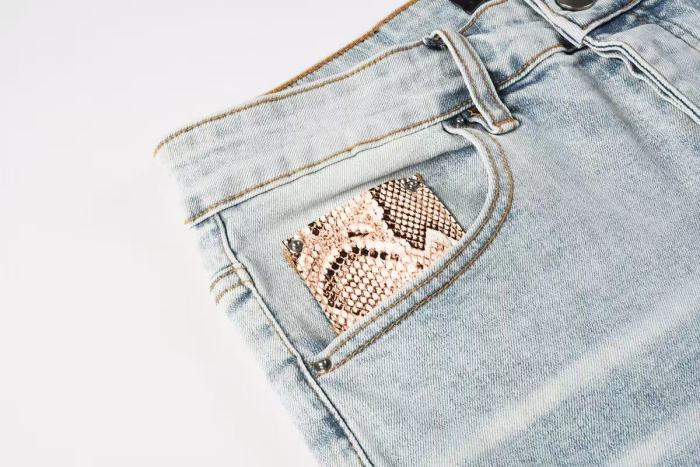 Amiri 1:1 quality version Heavy Wash Snakeskin Patch Frayed Ripped Skinny Denim Jeans 29474841