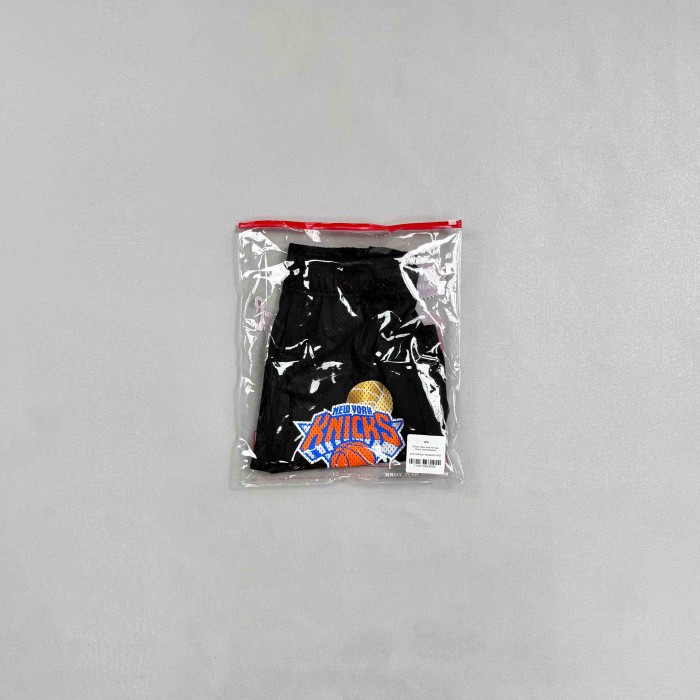 Eric Emanuel 1:1 quality version New York Knicks Black Mesh Team Logo Embroidery Shorts 29478074