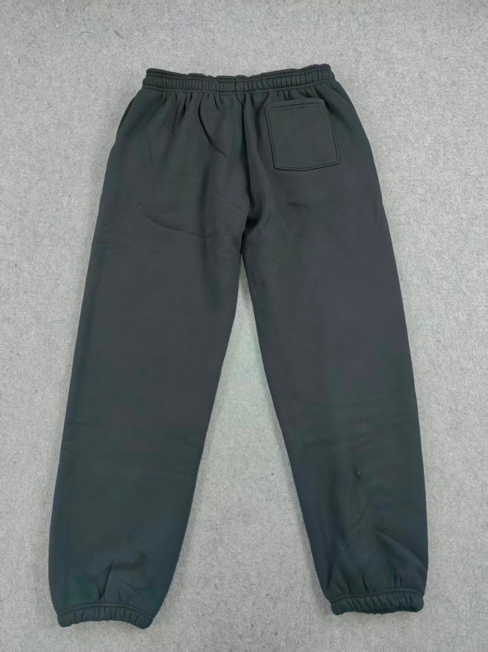 Sp5der Young ThugSp5der pink letters logo black pants