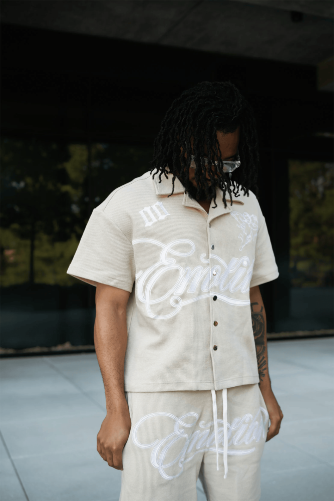 [50% Off]Mixed Emotion Embroidered Logo Waffle Shirt & Shorts Set 28206908