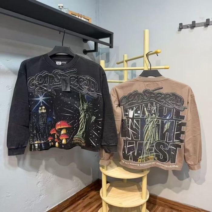 Godspeed Statue Rhinestone Script Letter Liberty NYC Night Mushroom Print Long Sleeve T-Shirt 2 colors 29523634