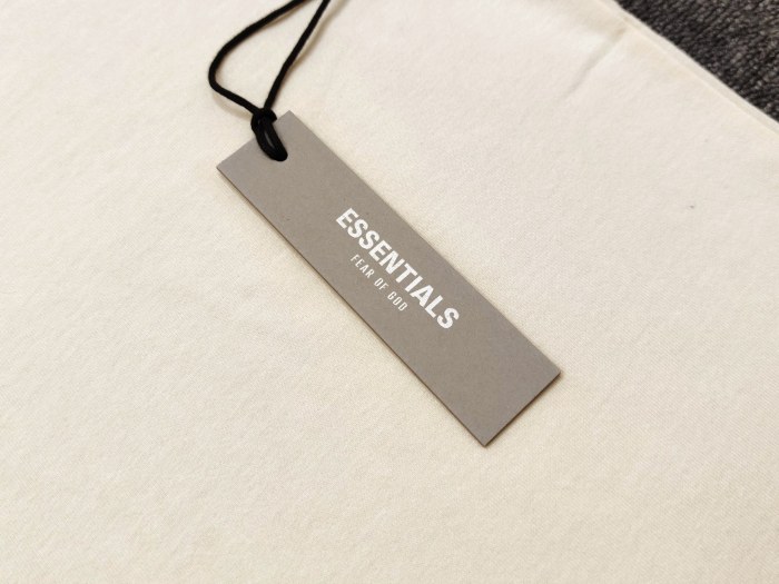 Fear Of God (Essentials) 1:1 quality version Back 3D Silicone Letter Logo Oversized Long Sleeve Tee 4 colors 29545640