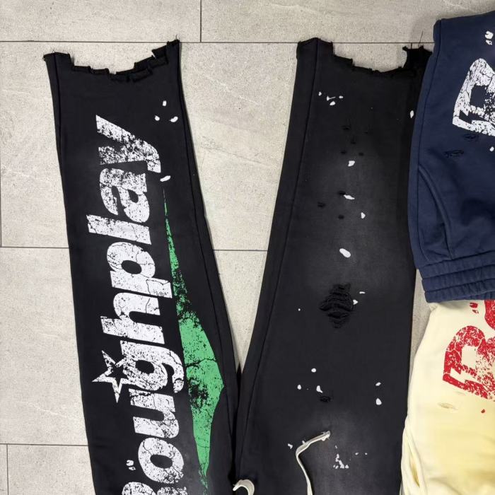 RoughPlay Splatter Frayed Hem Vertical Bold Letter Print Drawstring Straight Sweatpants 4 colors 29567697